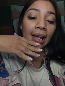 Sophia Brunett online show from November 28, 2025, 4:45 am