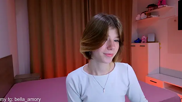 Snapshot of Bella_amory chatting on December 4, 2025, 11:59 pm Bella amory online show from December 4, 2025, 11:59 pm