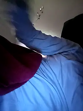 Snapshot of Milan-88 chatting on October 27, 2025, 5:03 pm Milan-88 online show from October 27, 2025, 5:03 pm