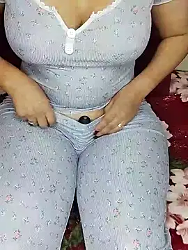 Malika-697 online show from November 14, 2025, 10:02 pm