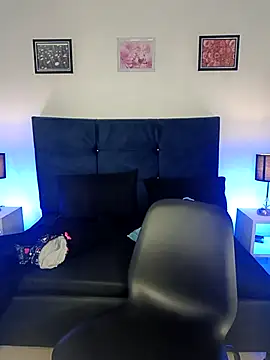 Snapshot of _michonne_ chatting on March 11, 2025, 7:58 pm michonne online show from March 11, 2025, 7:58 pm