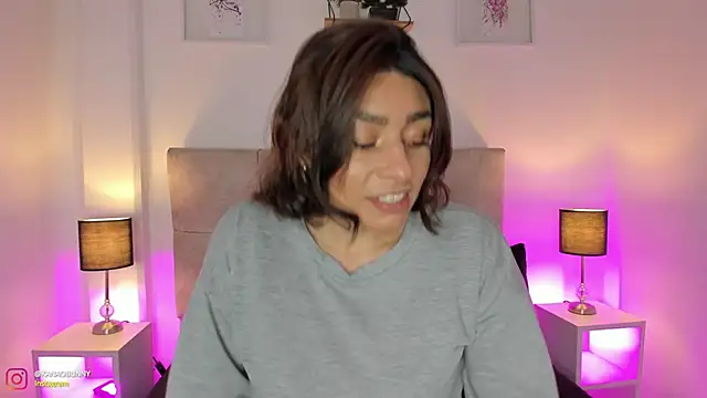 Snapshot of _michonne_ chatting on March 13, 2025, 8:22 pm michonne online show from March 13, 2025, 8:22 pm