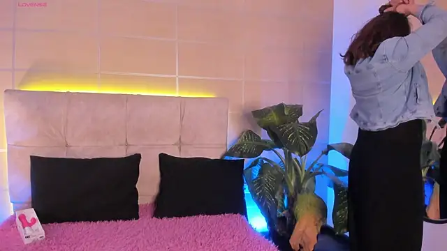 Snapshot of _michonne_ chatting on November 10, 2025, 9:20 pm michonne online show from November 10, 2025, 9:20 pm