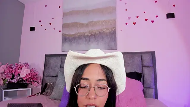 Snapshot of AdelaLust chatting on February 28, 2026, 4:12 am AdelaLust online show from February 28, 2026, 4:12 am