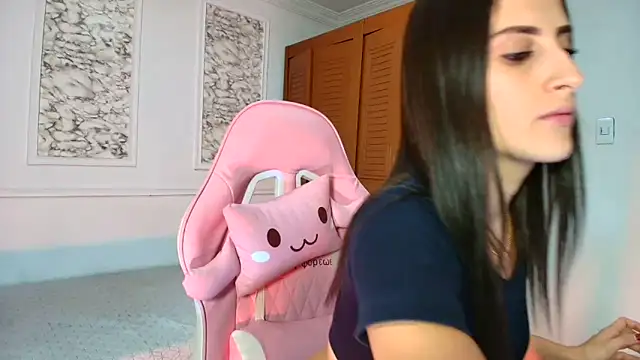 Danella houston online show from February 17, 2026, 5:21 pm