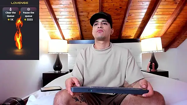 Sebastian Berne online show from October 9, 2025, 7:14 pm