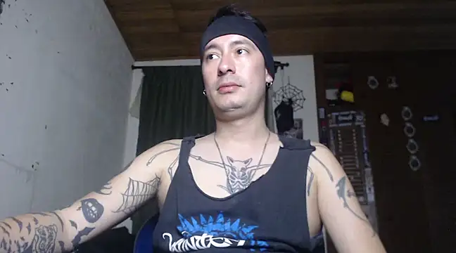 vampireathome online show from February 7, 2025, 5:41 am