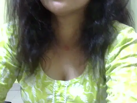 Your cutiepie  online show from October 18, 2025, 6:32 pm