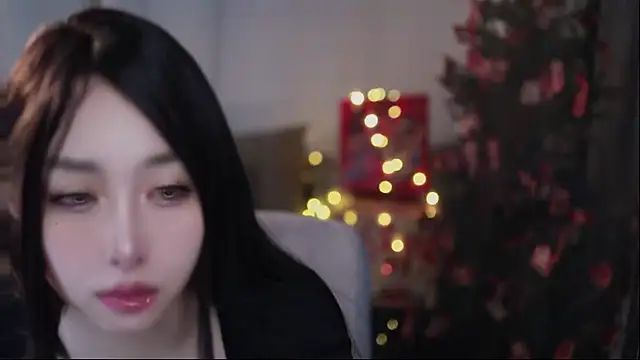 Moonccoi online show from February 9, 2026, 2:04 pm