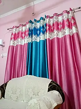 Snapshot of shnaz_1 chatting on September 18, 2025, 1:36 pm shnaz 1 online show from September 18, 2025, 1:36 pm
