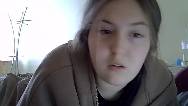 Snapshot of Eloise_Celine chatting on February 10, 2025, 8:31 am Eloise Celine online show from February 10, 2025, 8:31 am