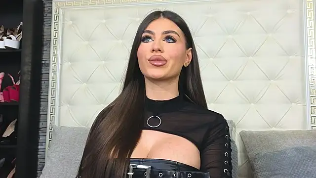 Snapshot of EliteDomina chatting on December 19, 2025, 8:06 am EliteDomina online show from December 19, 2025, 8:06 am