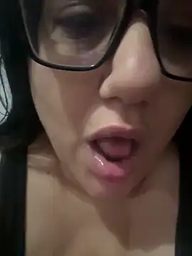 Snapshot of daianaspencer chatting on December 22, 2025, 8:36 am daianaspencer online show from December 22, 2025, 8:36 am