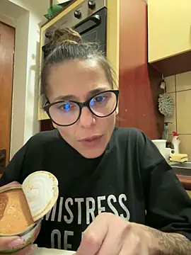 PlayfulShow online show from March 21, 2025, 6:40 pm