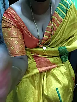 niiveditha online show from November 6, 2025, 2:59 am