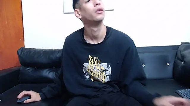 biigjhonny online show from December 3, 2025, 2:45 am