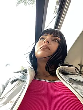 Snapshot of Dulce__Boyd chatting on February 26, 2025, 1:43 pm Dulce Boyd online show from February 26, 2025, 1:43 pm