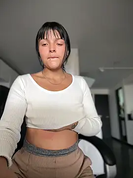 Snapshot of Dulce__Boyd chatting on September 19, 2025, 1:48 pm Dulce Boyd online show from September 19, 2025, 1:48 pm