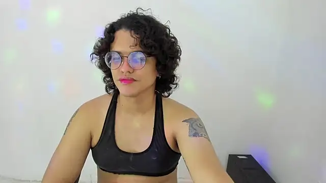 Snapshot of Diane_blossom chatting on October 31, 2025, 6:15 pm Diane blossom online show from October 31, 2025, 6:15 pm