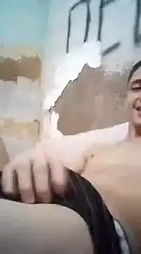 Snapshot of shuelldin chatting on March 4, 2025, 4:38 am shuelldin online show from March 4, 2025, 4:38 am