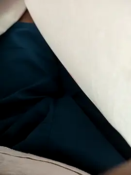 Tamil small cock online show from March 18, 2025, 7:22 pm