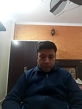 innocentboy1987 online show from November 26, 2025, 4:45 am