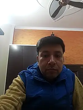 innocentboy1987 online show from November 27, 2025, 6:03 am