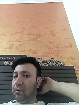 innocentboy1987 online show from April 17, 2026, 6:05 am