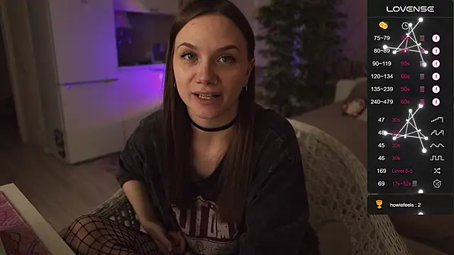 alexa feels  online show from September 11, 2025, 4:18 pm