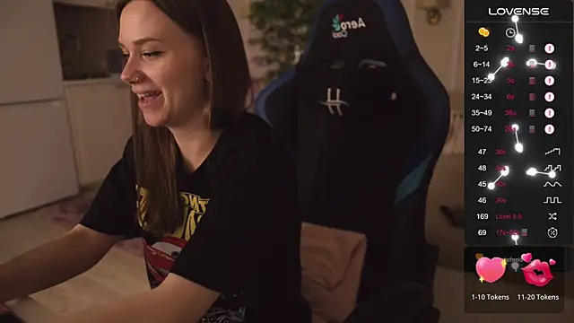 alexa feels  online show from September 19, 2025, 4:22 pm