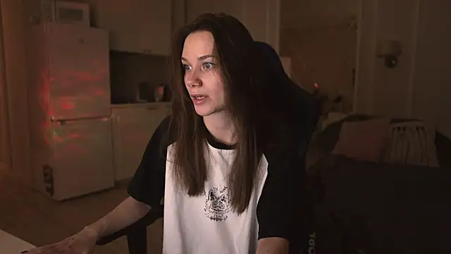 alexa feels  online show from March 14, 2025, 1:05 am