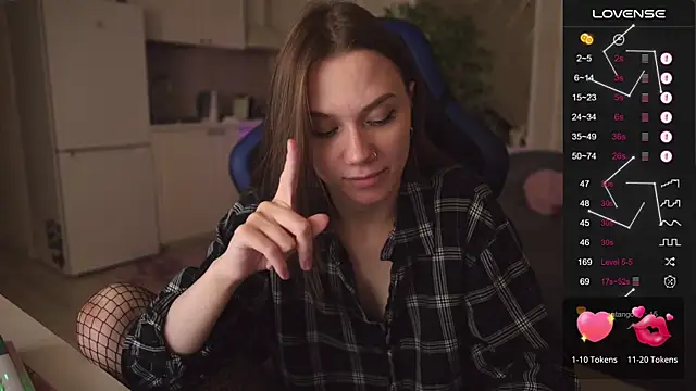 alexa feels  online show from September 18, 2025, 3:48 pm