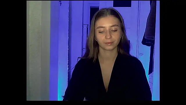 Nana Rain online show from October 18, 2025, 10:23 pm