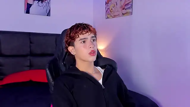 Snapshot of Aiiden_15 chatting on September 11, 2025, 12:05 pm Aiiden 15 online show from September 11, 2025, 12:05 pm