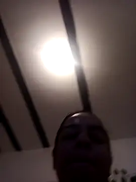 Snapshot of lauravince chatting on June 19, 2026, 2:06 am lauravince online show from June 19, 2026, 2:06 am