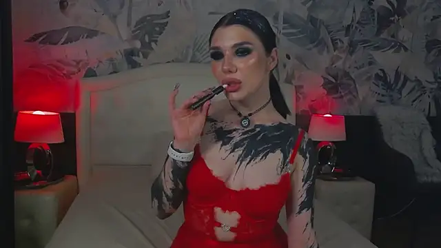 MaeveMoon online show from April 13, 2026, 8:24 pm