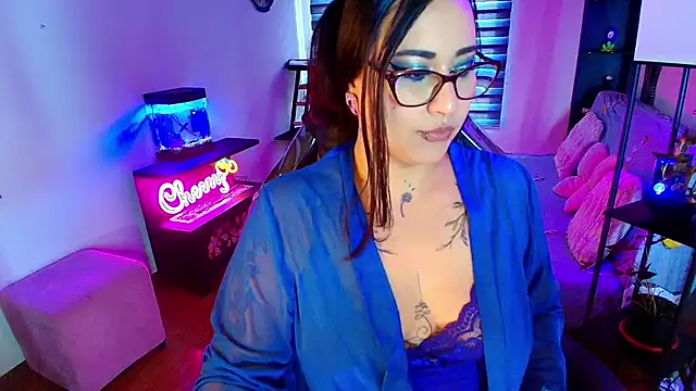 cherryy bombshelll online show from May 20, 2026, 2:36 pm