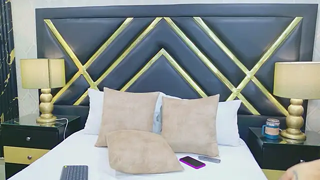 SophieWinsloow online show from March 20, 2026, 1:45 pm