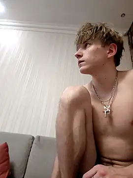 Snapshot of And25bn chatting on November 3, 2025, 8:56 pm And25bn online show from November 3, 2025, 8:56 pm