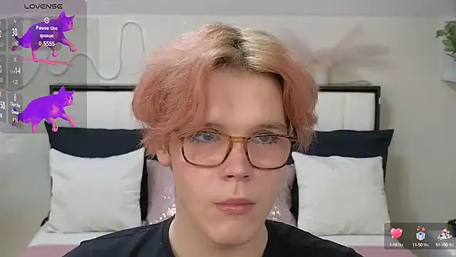 LouiseCoke online show from February 13, 2025, 9:27 pm