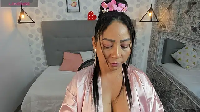 Snapshot of Michelle__taylor chatting on March 19, 2025, 5:17 pm Michelle taylor online show from March 19, 2025, 5:17 pm