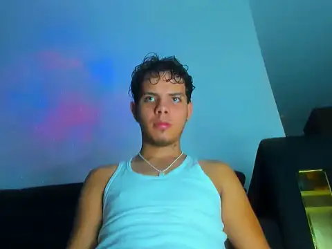 Snapshot of Alessandro_1610 chatting on February 10, 2026, 4:11 am Alessandro 1610 online show from February 10, 2026, 4:11 am