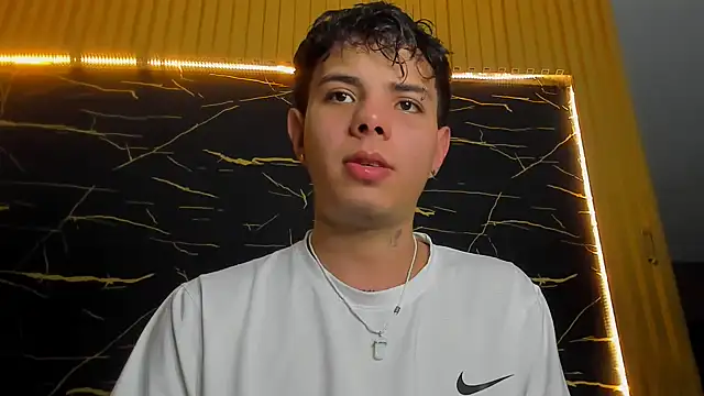 Alessandro 1610 online show from March 21, 2026, 2:57 am