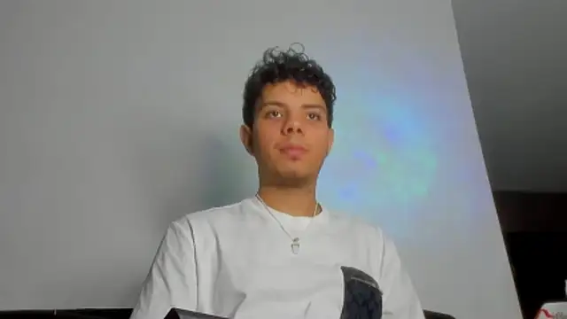 Snapshot of Alessandro_1610 chatting on February 23, 2026, 5:30 am Alessandro 1610 online show from February 23, 2026, 5:30 am