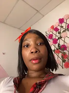 Snapshot of blackgril12 chatting on January 9, 2026, 10:28 pm blackgril12 online show from January 9, 2026, 10:28 pm