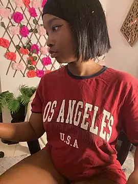 Snapshot of blackgril12 chatting on January 7, 2026, 10:59 pm blackgril12 online show from January 7, 2026, 10:59 pm