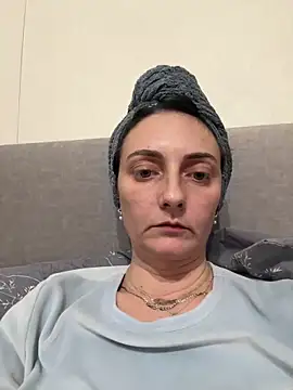 Miroslava1247 online show from April 2, 2026, 7:31 pm