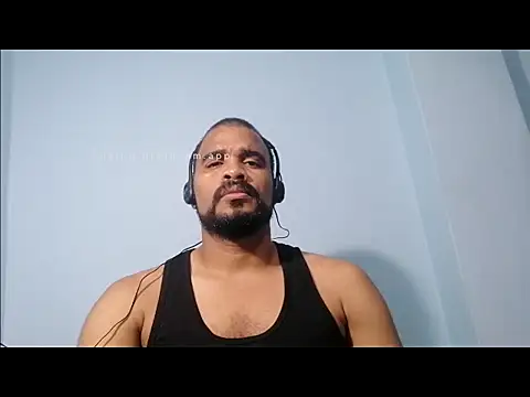 Snapshot of YOX22 chatting on March 20, 2025, 5:35 am YOX22 online show from March 20, 2025, 5:35 am