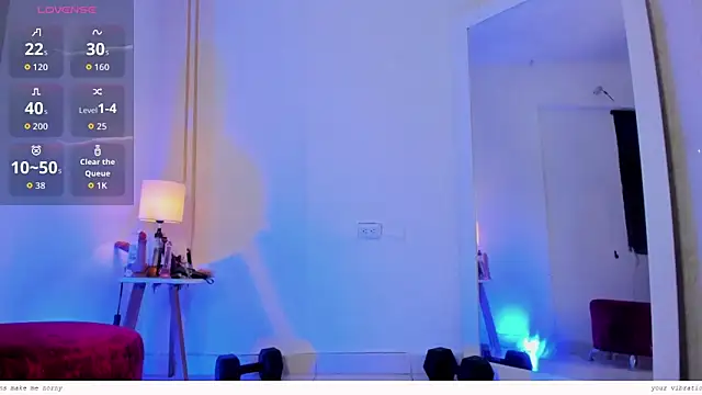 Snapshot of Emylyjonhs chatting on February 1, 2026, 5:44 pm Emylyjonhs online show from February 1, 2026, 5:44 pm