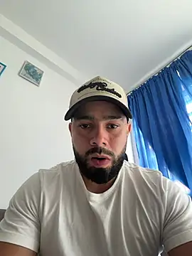 Snapshot of mikeblaree chatting on July 12, 2026, 6:42 pm mikeblaree online show from July 12, 2026, 6:42 pm